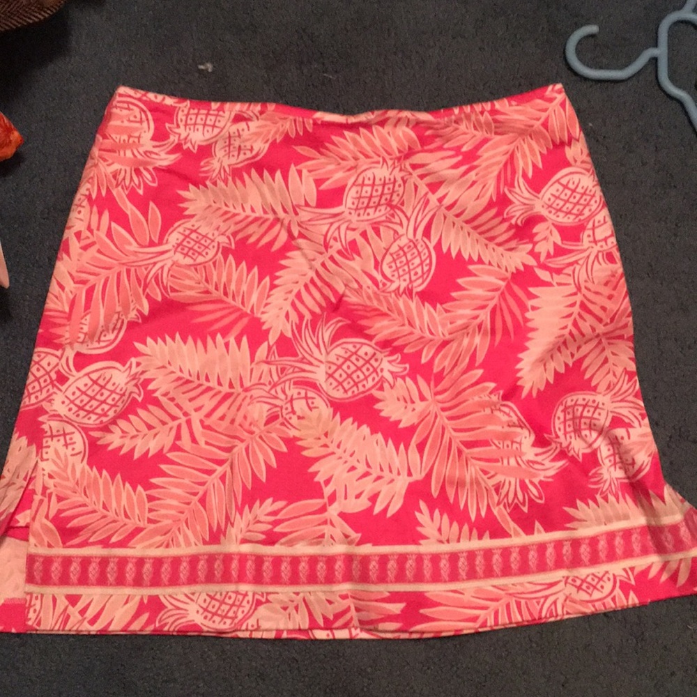 "Lilly looking" pink and white pineapple skort